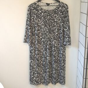 J. Jill Wearever Collection Black White Floral Pintuck Slinky 3/4 Sleeve Dress